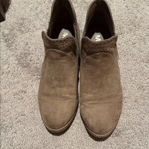 MIA ankle boots size 8
